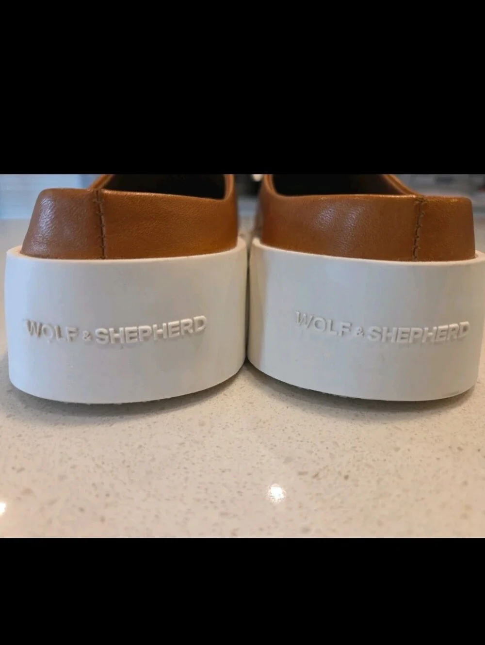 Wolf & Shepherd excellent pre